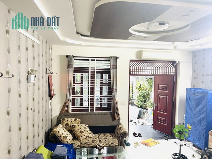 GẦN BIỂN PHẠM VĂN ĐỒNG NHÀ ĐẸP 3 TẦNG ĐƯỜNG 5.5 CHỈ 7.x TỶ