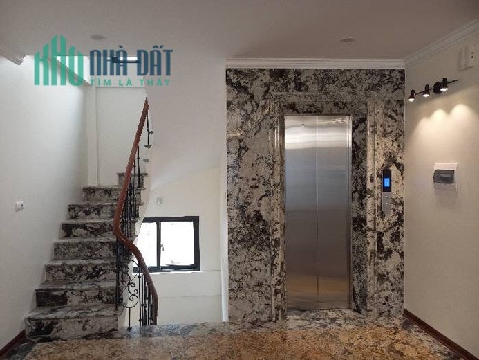 Bán nhà Phùng Chí Kiên, Cầu Giấy. 7TẦNG THANG MÁY _ Ô TÔ VÀO NHÀ. 45m2/9.5tỷ