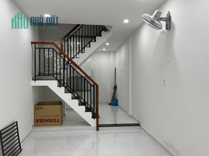 💥 Nhà đẹp gần đường Sư Vạn Hạnh, giáp Q.10 (3 phòng ngủ)