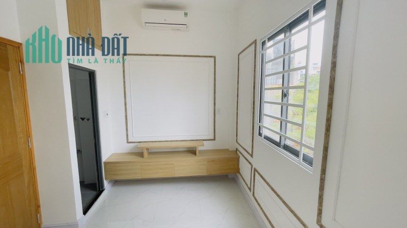 Bán gấp nhà Hẻm 3 gác Trần Quý Cáp, BT, Gần Ban Chỉ huy Quân sự P. 11
