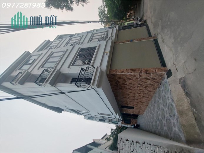 Chỉ nhỉnh 3 tỷ có ngay nhà mới Nhổn, xe tải, kinh doanh