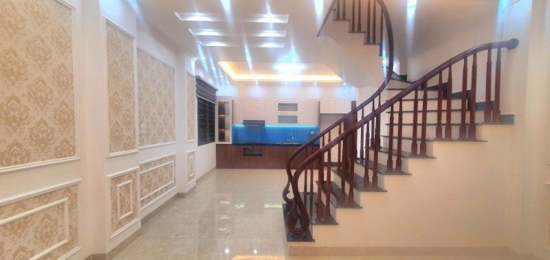 Bán nhà Ngô Gia Tự,Long Biên 51m2,4 tầng,Mt5.7m nhà mới đẹp nhỉnh 4 tỷ