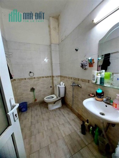 Bán nhà phố Giải Phóng Hoàng Mai 45m 5 tầng ngõ thông kinh doanh ba bước ra mặt phố nhỉnh 4 tỷ lh