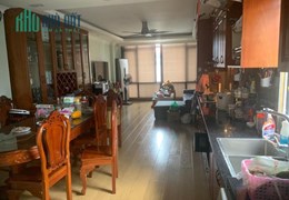 Bán nhà Phùng Hưng 52m2, Ô TÔ, THANG MÁY, DÒNG TIỀN bán GẤP CHỈ 8,5 tỷ
