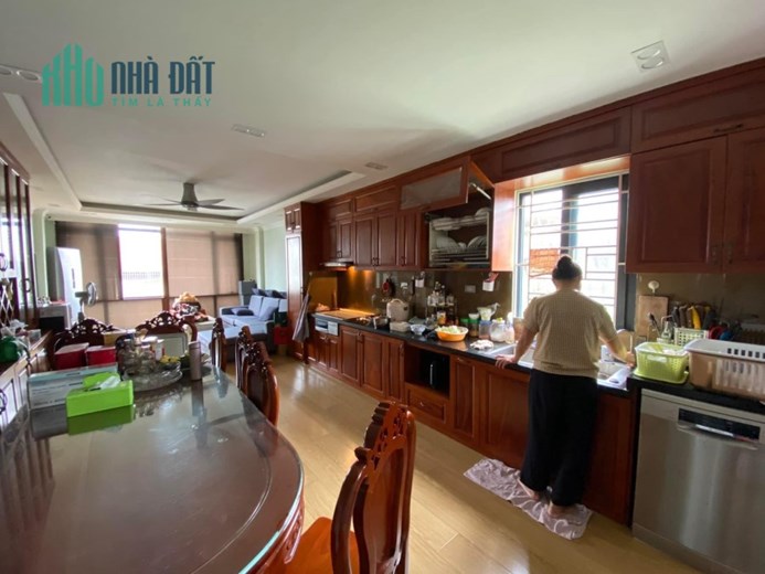 Bán nhà Phùng Hưng 52m2, Ô TÔ, THANG MÁY, DÒNG TIỀN bán GẤP CHỈ 8,5 tỷ