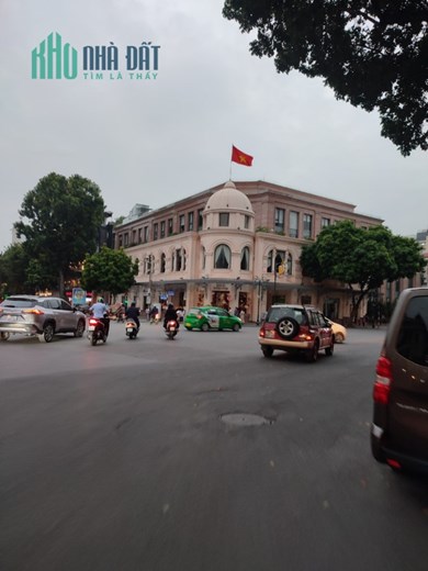 70M Tập Thể - Hộ Khẩu Tràng Tiền – Chạy bộ Hồ Gươm – Cực Hiếm – 7 Tỷ.