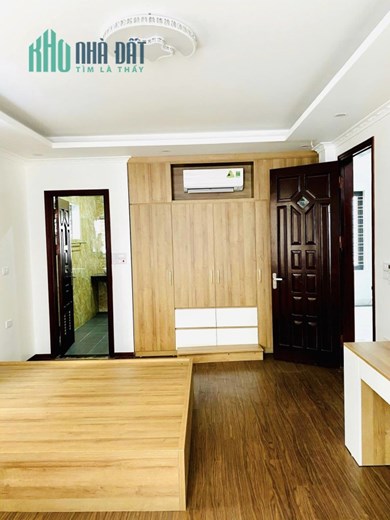 Bán Căn Biệt Thự Sân Vườn Bán Đảo Linh Đàm 254m2 5 tầng, 6 phòng ngủ khép kín full nội thất, ở