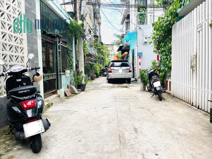 SỞ HỮU NHÀ 3 TẦNG ĐẸP - Ô TÔ ĐỖ CỬA – SÁT BIỂN MỸ KHÊ GIÁ RẺ NHÌ SƠN TRÀ