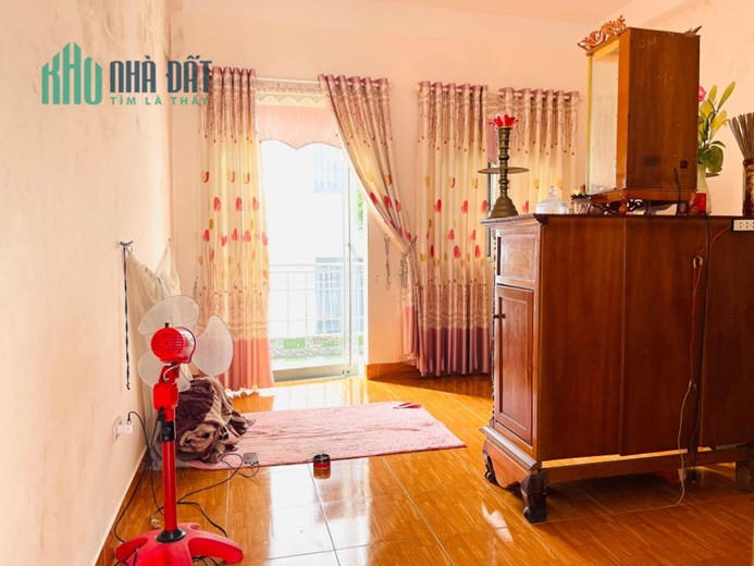 CHỦ GẤP BÁN NHÀ VÕ VĂN KIỆT - 3 TẦNG - 62M2 - GIÁ CHỈ 3.8 TỈ