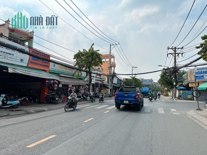 Quá RẺ DT khủng 330m2 ngang 11m Quang Trung 3 tầng KD đa nghề gần chợ Hóc Môn 11.25 tỷ.