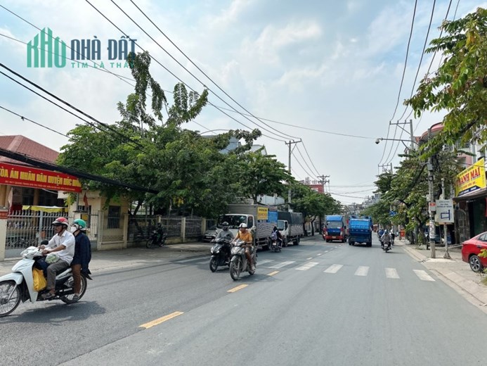 Quá RẺ DT khủng 330m2 ngang 11m Quang Trung 3 tầng KD đa nghề gần chợ Hóc Môn 11.25 tỷ.