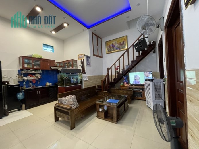 Nhà 2 mặt  thông thoáng, kiệt ô tô Hải Châu, gần đường chính, chỉ 2 tỷ 790