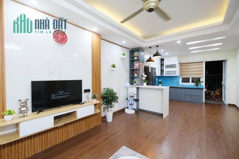 Căn hộ vip 72m2, view hồ, tầng trung, nội thất xịn , 2 ngủ ,2 wc giá 1,8ty tại Kđt Thanh Hà