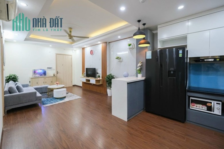 Căn hộ vip 72m2, view hồ, tầng trung, nội thất xịn , 2 ngủ ,2 wc giá 1,8ty tại Kđt Thanh Hà