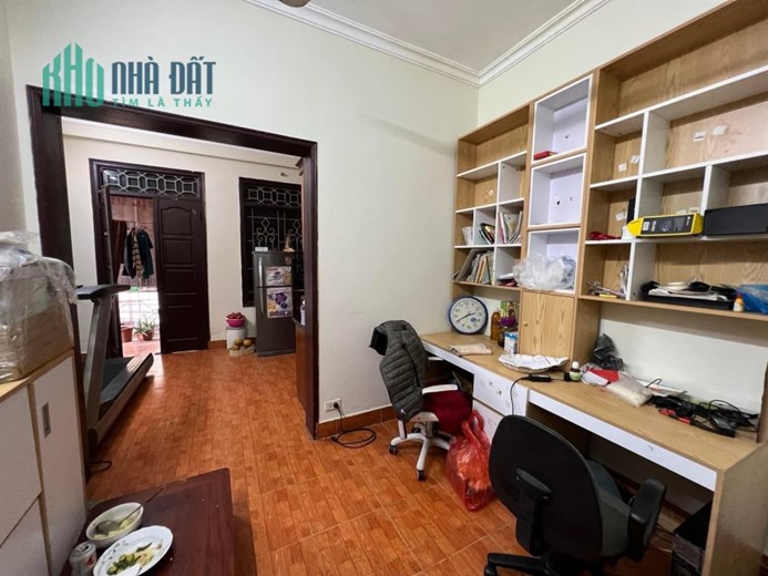 Nhà mặt phố Quan Nhân 72m, mt: 6m, ô tô tránh, kinh doanh sầm uất