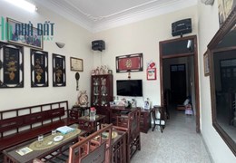 Bán nhà Tô Ngọc Vân, 75m2, 4T, 4m, ô tô, 16 tỷ, gần hồ.