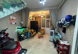 Nhà 4 tầng Tân Kỳ Tân Quý Tân Phú xe hơi vào nhà 2 tỷ nhỉnh.