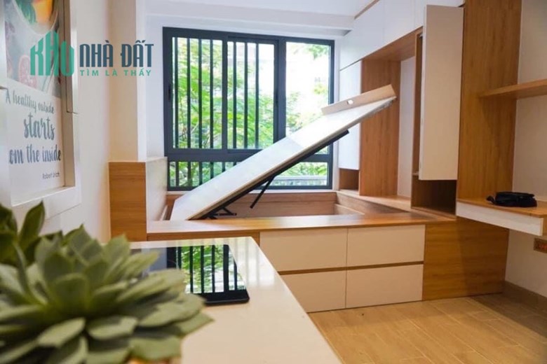 NHÀ ĐẸP QUẬN 7, GẦN LOTTE, 4 TẦNG, 90M2, ĐƯỜNG 8M, CÓ VỈA HÈ, NHỈNH 9 TỶ