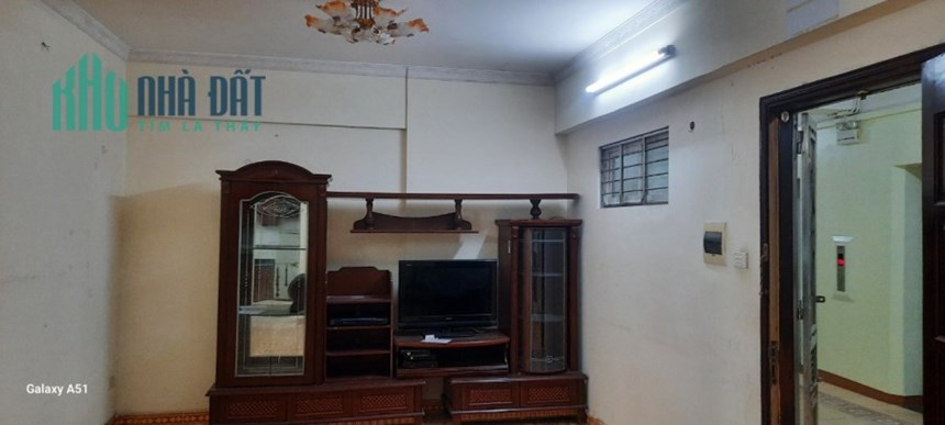 Gấp!!! Vợ chồng em cần Bán căn hộ 2PN, 1WC, phòng 309, tòa 17T10, DT 75m2 giá 3,1 tỷ