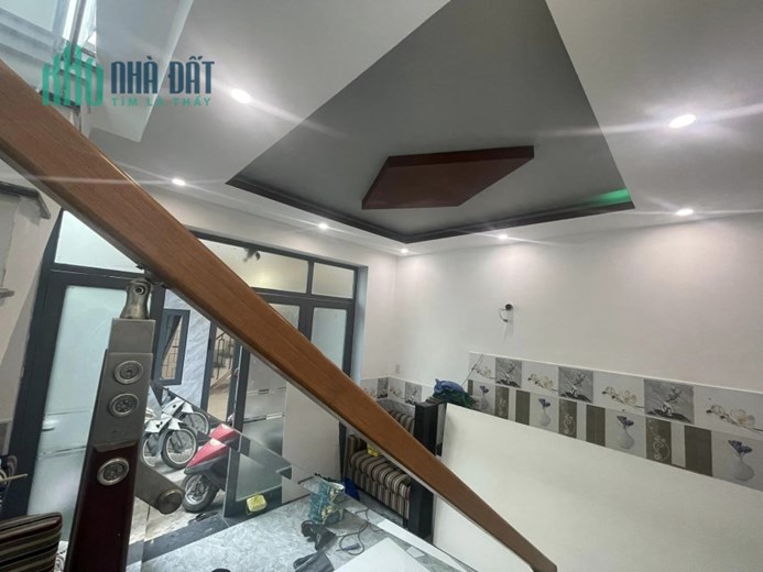 ♪ Nhà Lý Thái Tổ 3 tầng, lô góc kiệt 2m, cách đường 70m, 1.4x tỷ