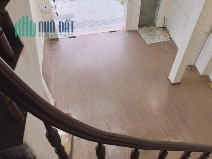 Chính Chủ Nhờ Tìm Người Thuê Nhà Nguyên Căn Đẹp  mặt phố Thái Hà, Đống Đa