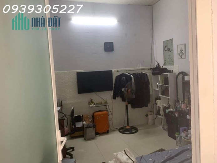 BÁN NHÀ HẺM Ô TÔ PHẠM VĂN ĐỒNG ,P LINH ĐÔNG TĐ GIÁ 6.5 TỶ TL CHÍNH CHỦ