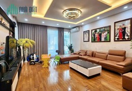Bán nhà hoàng quốc việt 62m2 phân lô  ô tô đỗ kinh doanh đỉnh măt tiền 7m