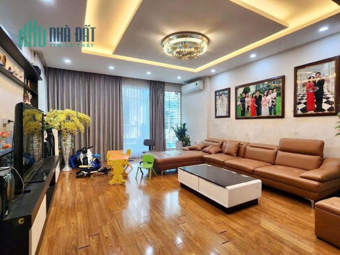 Bán nhà hoàng quốc việt 62m2 phân lô  ô tô đỗ kinh doanh đỉnh măt tiền 7m