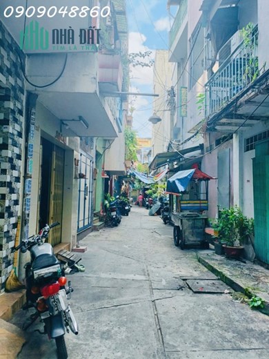 Nhà hiếm Lý Nam Đế Quận 11 giá chỉ 3,3 tỷ.