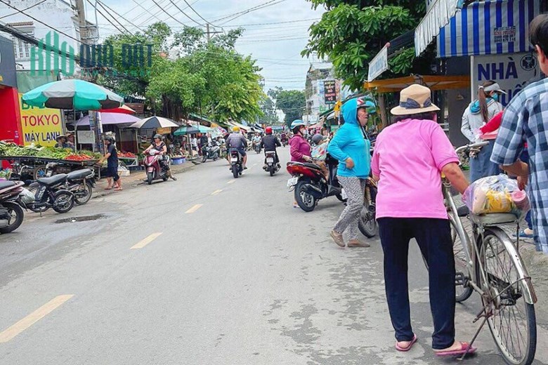 Bán Nhà Mặt Tiền Kinh Doanh chợ, Nguyễn Ảnh Thủ. Quận 12
