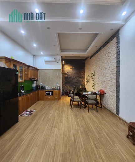 NHÀ VỊ TRÍ ĐẸP - GIÁ TỐT - Cần Bán Nhanh Căn Nhà 3 Tầng MB 530 TP Thanh Hóa