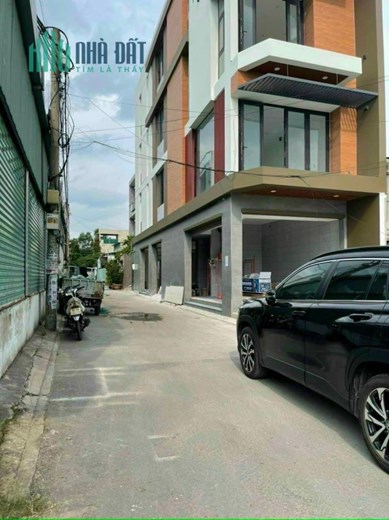 Bán gấp nhà 1 trệt hai lầu đường Hoàng Hữu Nam, Tân Phú, Tp Thủ Đức