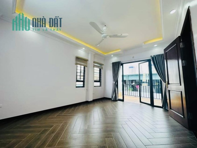 Siêu phẩm. Bán nhà phố Vương Thừa Vũ, Thanh Xuân. 40m2 x 6 Tầng. THANG MÁY. NỞ HẬU. 8 Tỷ.
