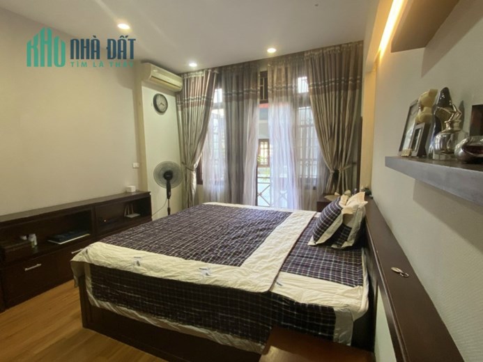 Nhà đẹp ở ngay TRUNG KÍNH - CẦU GIẤY - Ô TÔ TRÁNH - NGÕ THÔNG - HAI THOÁNG- Nhỉnh 12 TỶ