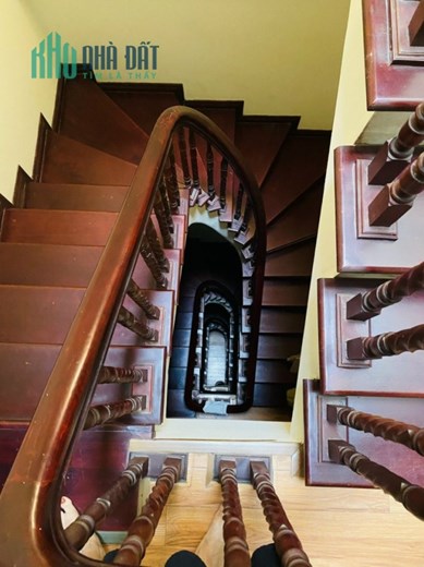 Nhà đẹp ở ngay TRUNG KÍNH - CẦU GIẤY - Ô TÔ TRÁNH - NGÕ THÔNG - HAI THOÁNG- Nhỉnh 12 TỶ