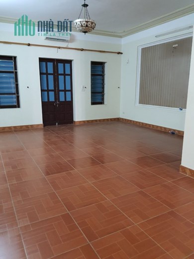 Cho thuê nhà 5 tầng tại Liên Bảo, Vĩnh Yên. Giá thuê : 10 tr/ tháng