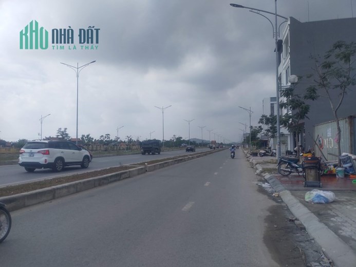 Bán gấp lô góc 2 mặt đường khu TĐC Hồ Sen A51