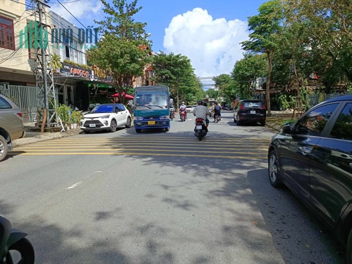 Bán đất quận Cẩm Lệ, diện tích cực lớn 1243 m2, đang làm xưởng, 2 mặt tiền đường lớn