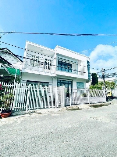Bán nhà hiện đại Mặt Tiền đường Triệu Thị Trinh, TP. Long Xuyên, An Giang