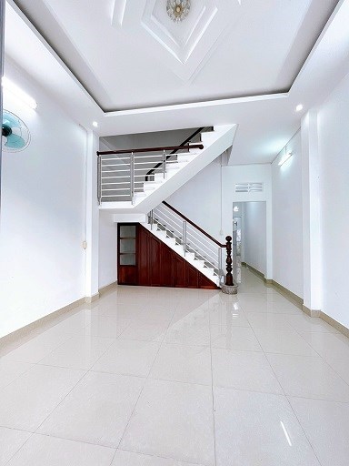 Bán nhà hiện đại Mặt Tiền đường Triệu Thị Trinh, TP. Long Xuyên, An Giang