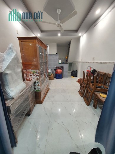 MẶT TIỀN GẦN CHỢ TÂN HƯƠNG - 2 TẦNG - 34M2 - TÂN QUÝ GIÁ NHỈNH 3 TỶ - NHÀ MỚI VÀO Ở NGAY