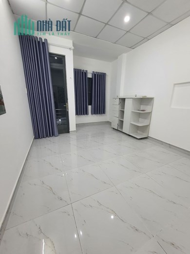 MẶT TIỀN GẦN CHỢ TÂN HƯƠNG - 2 TẦNG - 34M2 - TÂN QUÝ GIÁ NHỈNH 3 TỶ - NHÀ MỚI VÀO Ở NGAY