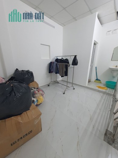 MẶT TIỀN GẦN CHỢ TÂN HƯƠNG - 2 TẦNG - 34M2 - TÂN QUÝ GIÁ NHỈNH 3 TỶ - NHÀ MỚI VÀO Ở NGAY