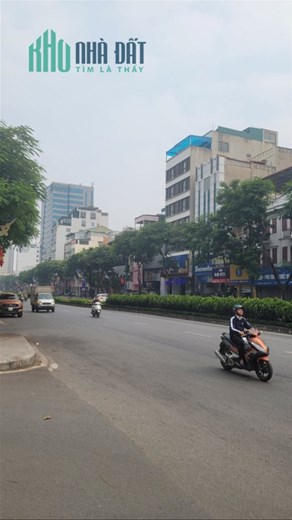 Mặt phố Nguyễn Văn Cừ kinh doanh 150m2, mặt tiền 7m, vỉa hè đá bóng, pháp lý chuẩn Long Biên Hà Nội.