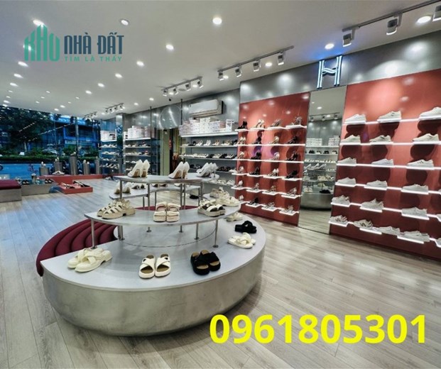 Mặt phố Nguyễn Văn Cừ kinh doanh 150m2, mặt tiền 7m, vỉa hè đá bóng, pháp lý chuẩn Long Biên Hà Nội.