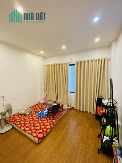 Phố Trạm 39mv  5 tầng Giá hơn 4 tỷ xíu
Long Biên-Long Biên-Hn