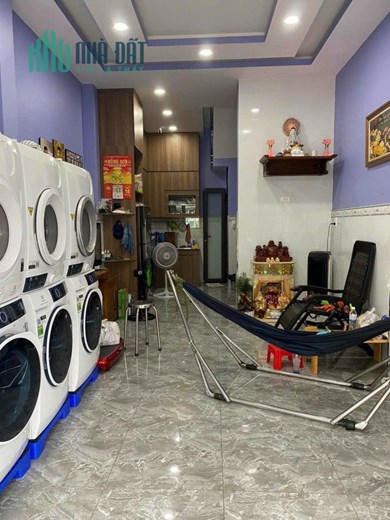 Nhà 2 Tầng, Mới Xây, Mặt Tiền Đường Kinh Doanh CHỈ CÓ 980TR không thương lượng