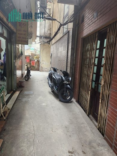 Chính chủ cần bán nhà phố Trần hữu Tước, Nguyên lương Bằng DT 28m2, MT 5m, SĐCC, ngõ 2m Giá rẻ 3.2