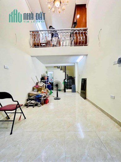 PHÂN LÔ Ô TÔ TRÁNH, 6 TẦNG KINH DOANH SẦM UẤT, CẠNH CHỢ GẦN BỆNH VIỆN , 25m, ,mt 3m, 5,5 tỷ