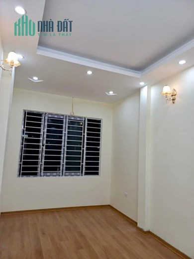 PHÂN LÔ Ô TÔ TRÁNH, 6 TẦNG KINH DOANH SẦM UẤT, CẠNH CHỢ GẦN BỆNH VIỆN , 25m, ,mt 3m, 5,5 tỷ